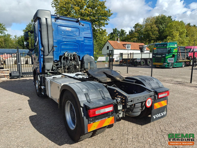 Volvo FH460 4x2 Globetrotter Euro6 - Hydrauliek - Naafreductie - 282.000KM Origineel! - Tractor truck: picture 4 Volvo FH460 4x2 Globetrotter Euro6 - Hydrauliek - Naafreductie - 282.000KM Origineel! - Tractor truck: picture 4