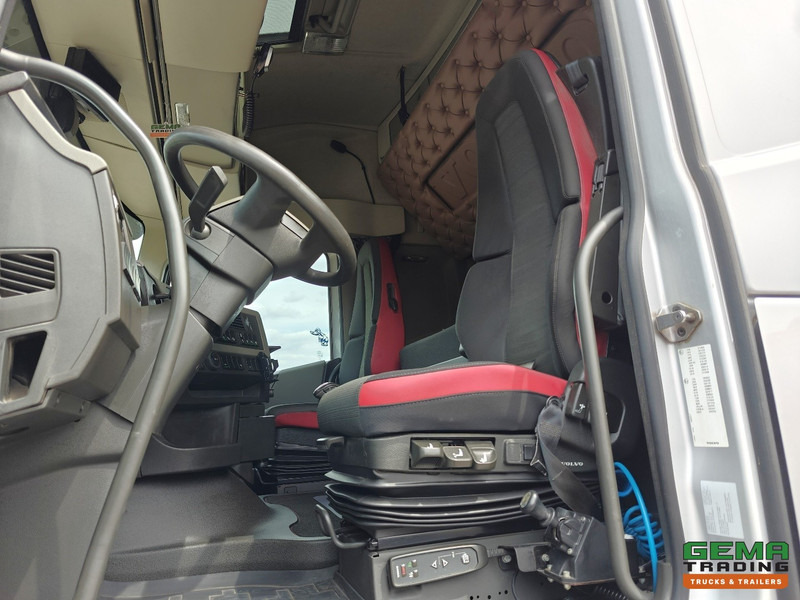 Volvo FH460 4x2 Globetrotter Euro6C - Hydrauliek - Dubbele Tanks - SMARTtachoV2 - 05/2026 APK - Tractor truck: picture 5 Volvo FH460 4x2 Globetrotter Euro6C - Hydrauliek - Dubbele Tanks - SMARTtachoV2 - 05/2026 APK - Tractor truck: picture 5