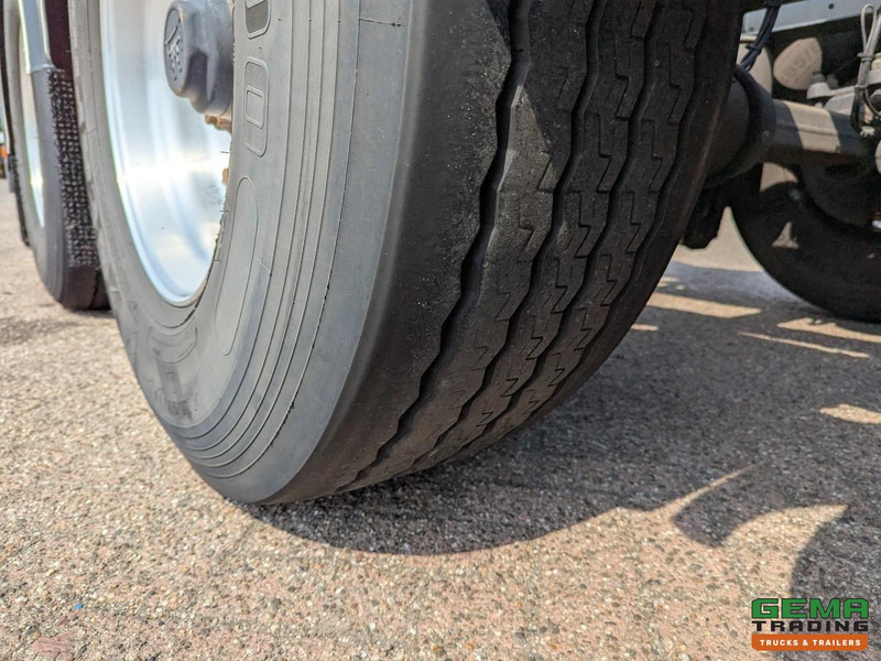 Container transporter/ Swap body semi-trailer Van Hool A3C002 3-Assen BPW - 20 30FT TANK/SWAP - 3490KG - ContainerChassis - ADR - Schijfremmen - 01/2026 APK: picture 14 Container transporter/ Swap body semi-trailer Van Hool A3C002 3-Assen BPW - 20 30FT TANK/SWAP - 3490KG - ContainerChassis - ADR - Schijfremmen - 01/2026 APK: picture 14