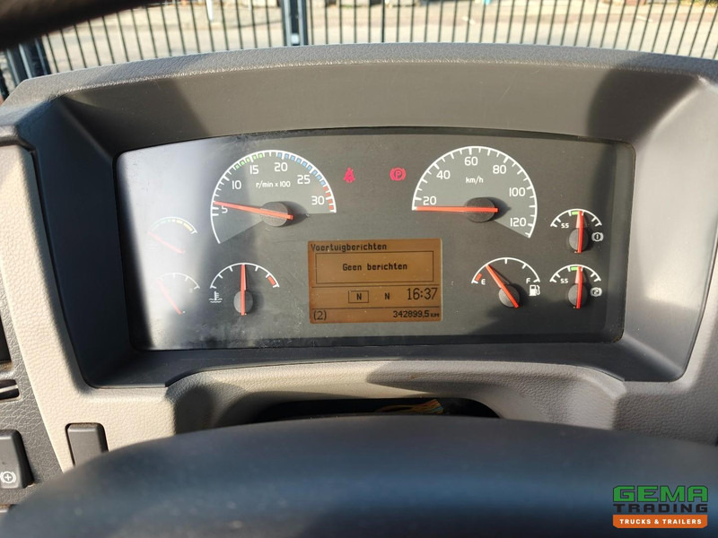 Refrigerator truck Volvo FL 240 4x2 Dagcabine Euro5 - Koel-Vriesbak 5.5m - Thermo King T-800R - Laadklep 1500KG: picture 16 Refrigerator truck Volvo FL 240 4x2 Dagcabine Euro5 - Koel-Vriesbak 5.5m - Thermo King T-800R - Laadklep 1500KG: picture 16