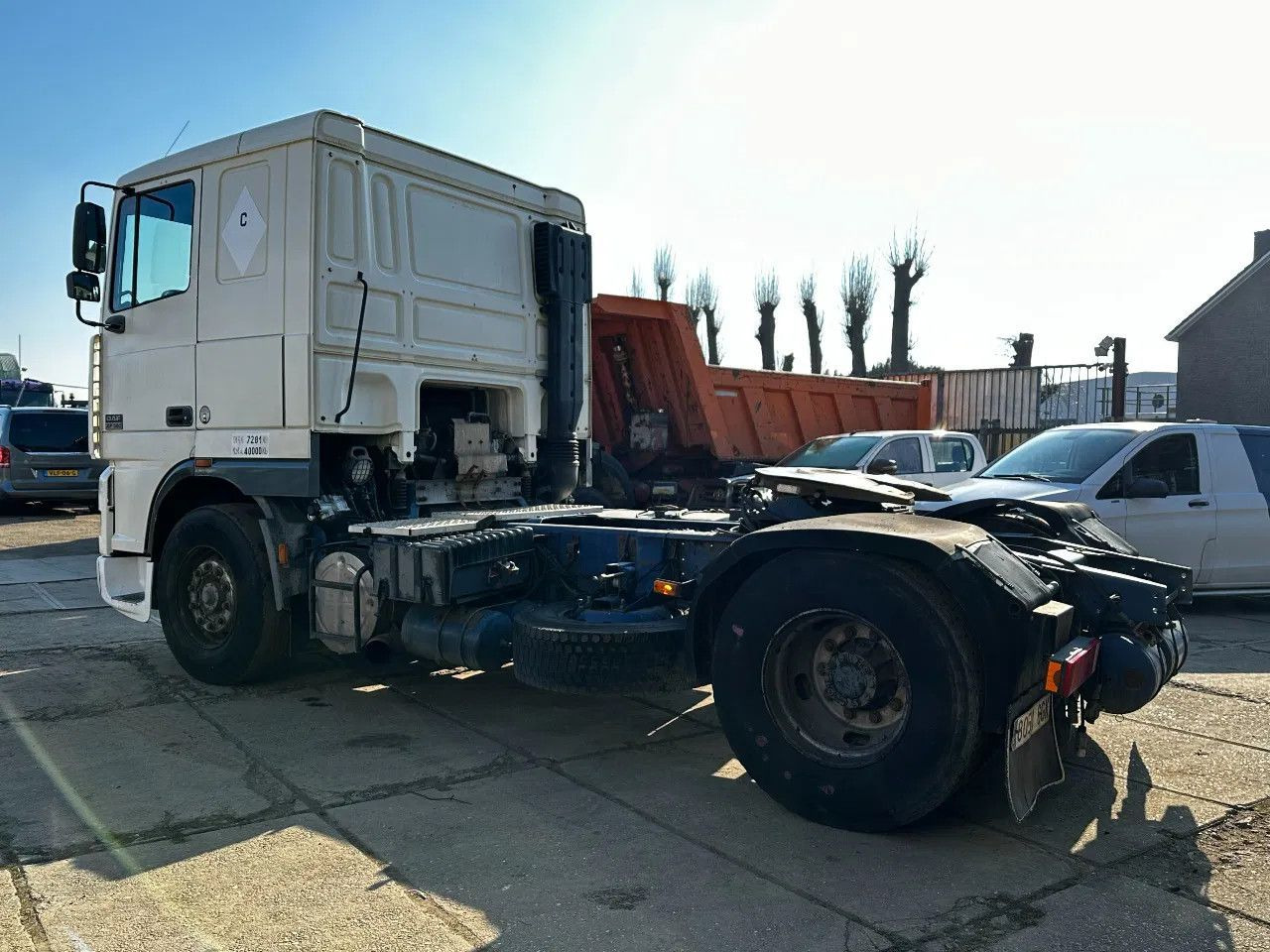 DAF XF 95.380 4X2 Tractor-unit Spring/Air ZF Manual DAF XF 95.380 4X2 Tractor-unit Spring/Air ZF Manual - Tractor truck: picture 3 DAF XF 95.380 4X2 Tractor-unit Spring/Air ZF Manual DAF XF 95.380 4X2 Tractor-unit Spring/Air ZF Manual - Tractor truck: picture 3