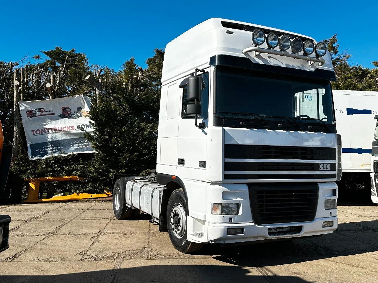 DAF XF 95.480 4X2 Tractor-unit Spring/Air ZF Manual - Tractor truck: picture 1 DAF XF 95.480 4X2 Tractor-unit Spring/Air ZF Manual - Tractor truck: picture 1