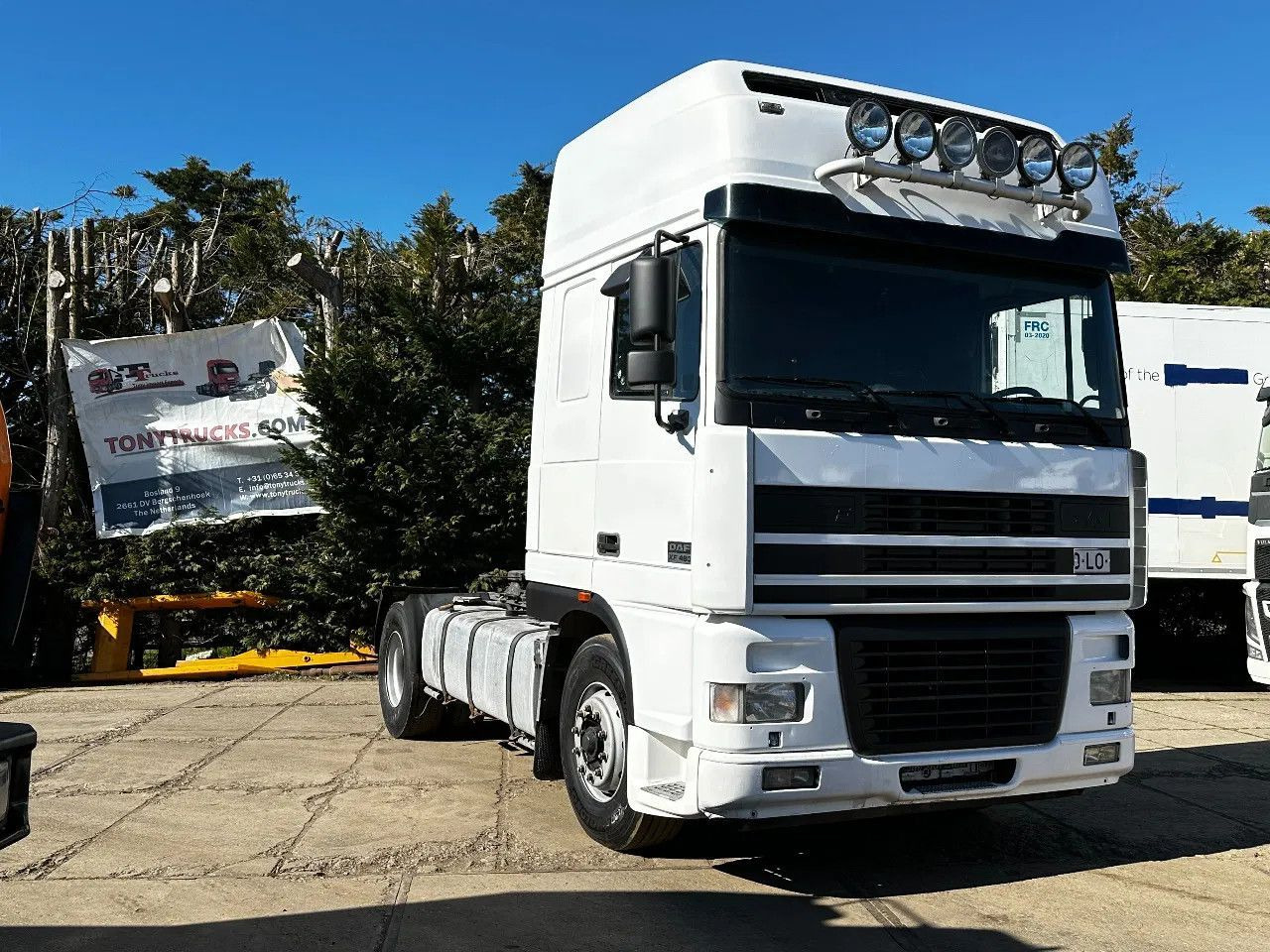 DAF XF 95.480 4X2 Tractor-unit Spring/Air ZF Manual - Tractor truck: picture 1 DAF XF 95.480 4X2 Tractor-unit Spring/Air ZF Manual - Tractor truck: picture 1