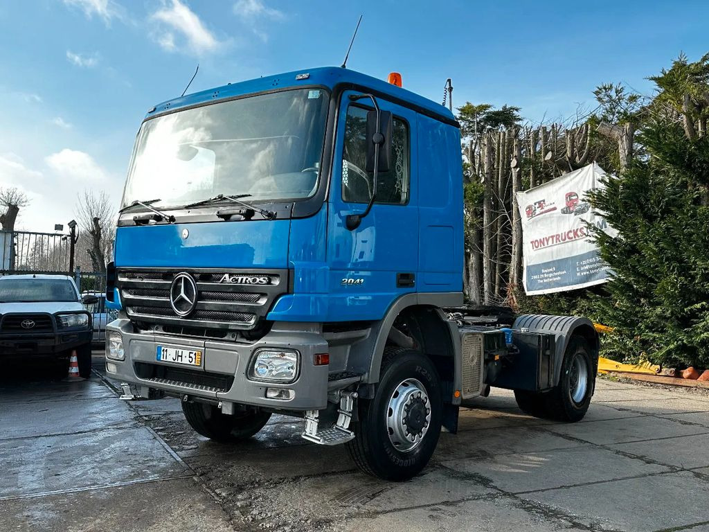 Mercedes-Benz Actros 2041 4X4 Tractor-Unit Spring/Spring Manua - Tractor truck: picture 2 Mercedes-Benz Actros 2041 4X4 Tractor-Unit Spring/Spring Manua - Tractor truck: picture 2
