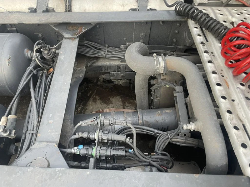 Scania R560 V8 4X2 Tractor-unit Retarder Euro5 - Tractor truck: picture 5 Scania R560 V8 4X2 Tractor-unit Retarder Euro5 - Tractor truck: picture 5