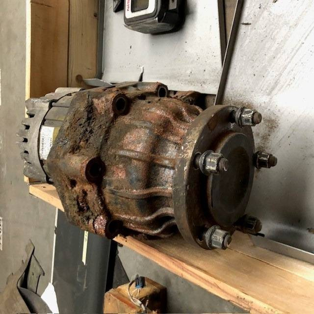 Drive Motor with Gear box Left for Nissan - Engine and parts for Material handling equipment: picture 3 Drive Motor with Gear box Left for Nissan - Engine and parts for Material handling equipment: picture 3