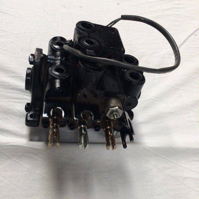 Hydraulic control valve - Hydraulic valve for Material handling equipment: picture 2 Hydraulic control valve - Hydraulic valve for Material handling equipment: picture 2