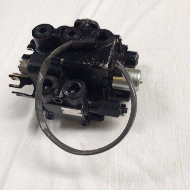 Hydraulic control valve - Hydraulic valve for Material handling equipment: picture 5 Hydraulic control valve - Hydraulic valve for Material handling equipment: picture 5