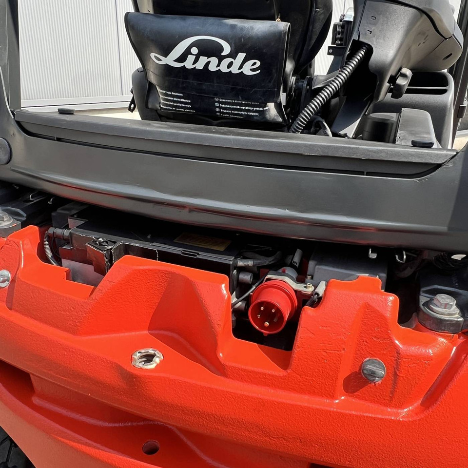 Electric forklift Linde E16P (386-02) EVO: picture 14