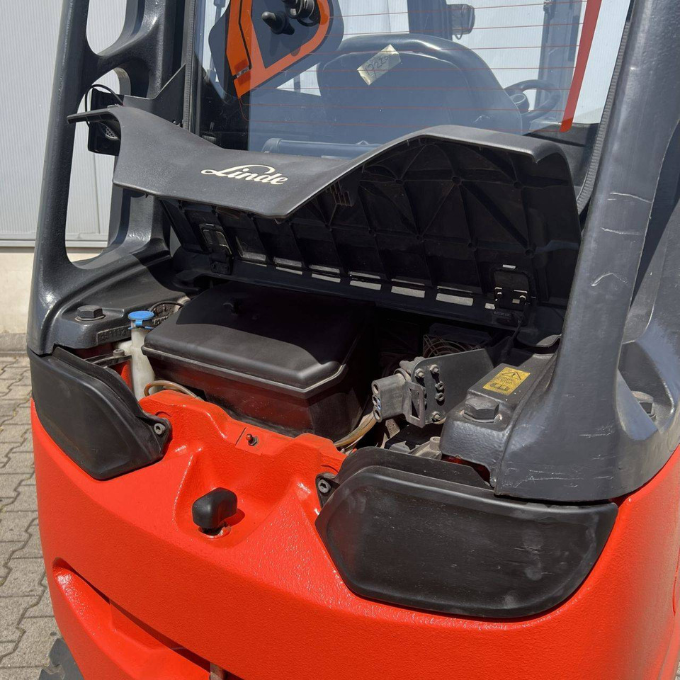 Electric forklift Linde E30/600 HL (387): picture 10 Electric forklift Linde E30/600 HL (387): picture 10