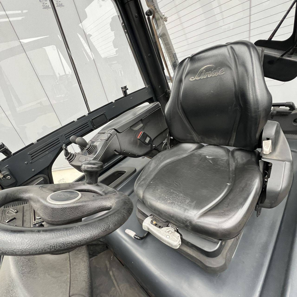 Linde E40/600H(388) High - Electric forklift: picture 4 Linde E40/600H(388) High - Electric forklift: picture 4