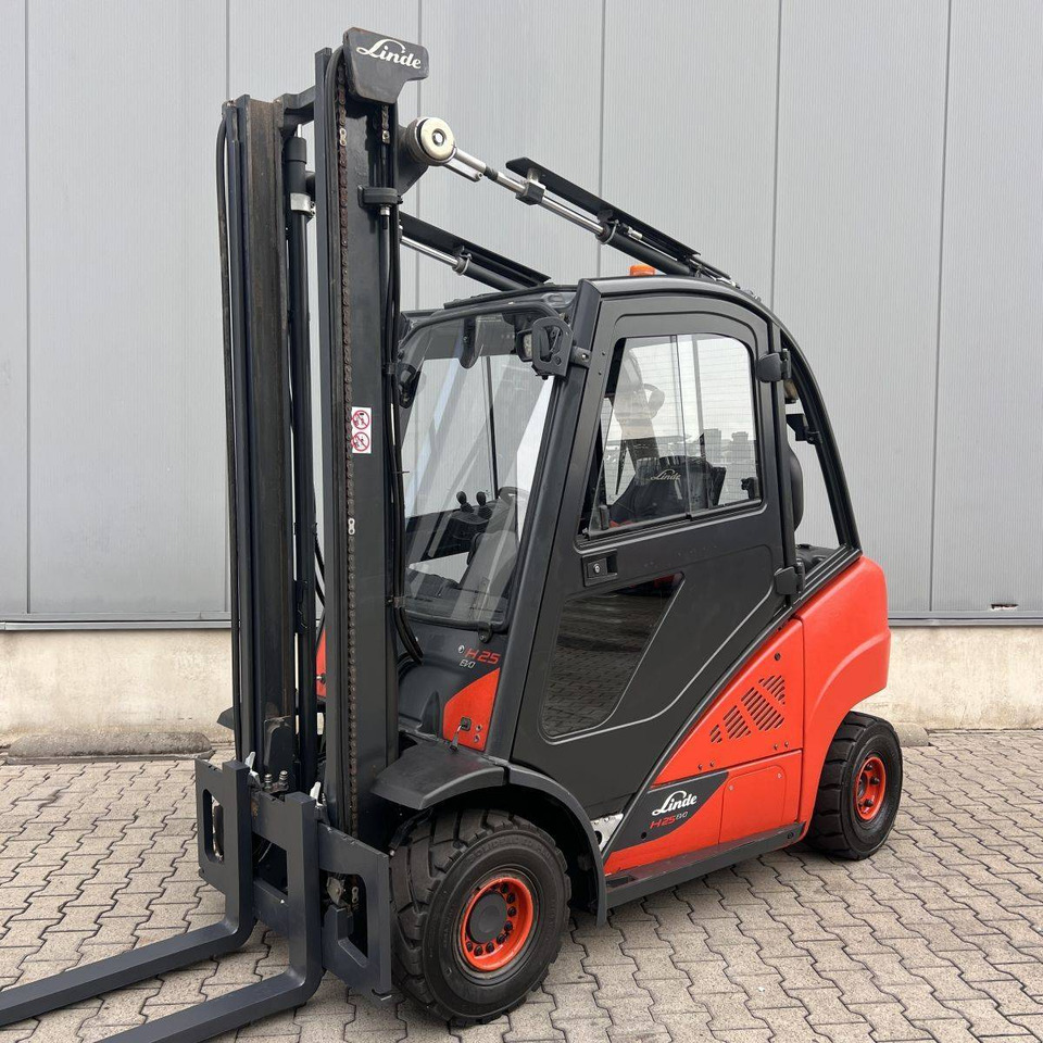 Linde H25D (392-02) EVO - Diesel forklift: picture 1 Linde H25D (392-02) EVO - Diesel forklift: picture 1