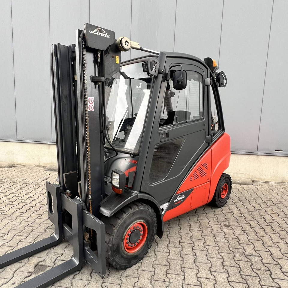 Linde H35D (393-02) EVO - Diesel forklift: picture 1 Linde H35D (393-02) EVO - Diesel forklift: picture 1