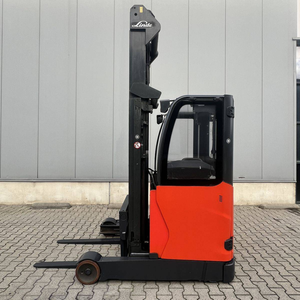 Linde R16 (1120) Coldstore - Reach truck: picture 3 Linde R16 (1120) Coldstore - Reach truck: picture 3