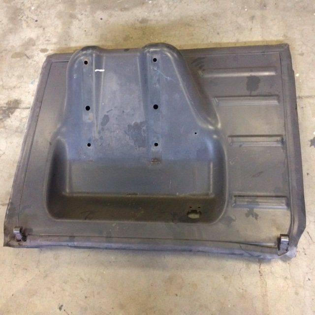 Motor Hood for Linde Series 392/393 - Body and exterior for Material handling equipment: picture 2 Motor Hood for Linde Series 392/393 - Body and exterior for Material handling equipment: picture 2