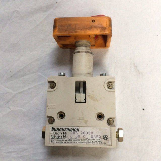 Switch , Master for Jungheinrich - Steering column switch for Material handling equipment: picture 4 Switch , Master for Jungheinrich - Steering column switch for Material handling equipment: picture 4