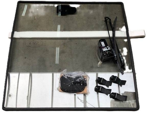 Window Front for Caterpillar - Window and parts for Material handling equipment: picture 1 Window Front for Caterpillar - Window and parts for Material handling equipment: picture 1