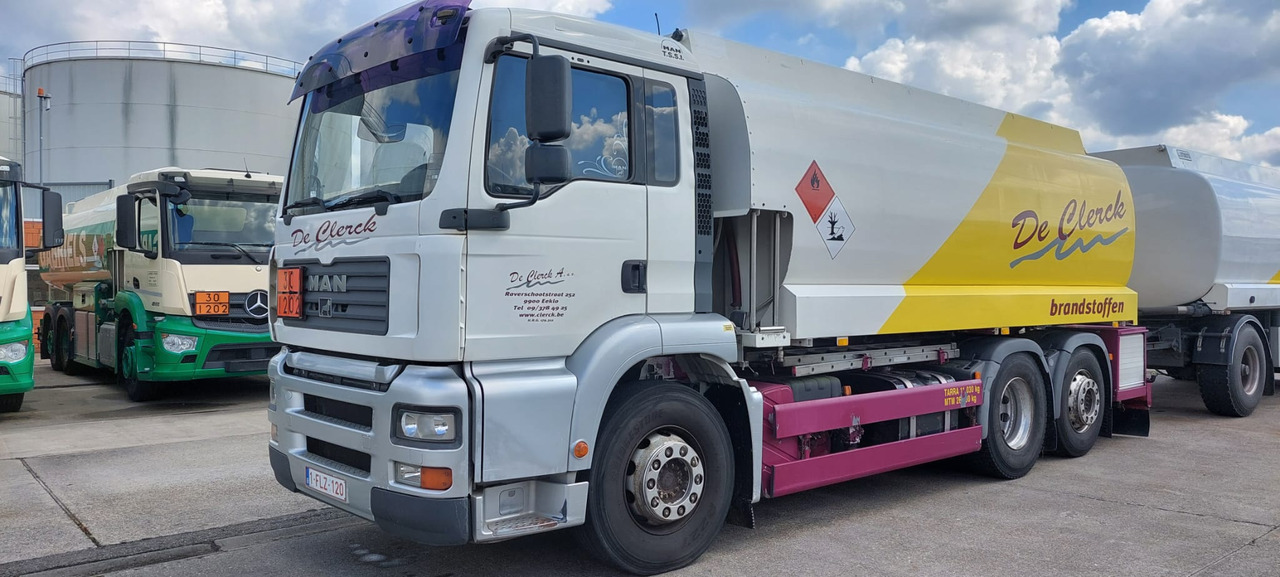 MAN - Tanker truck: picture 1 MAN - Tanker truck: picture 1