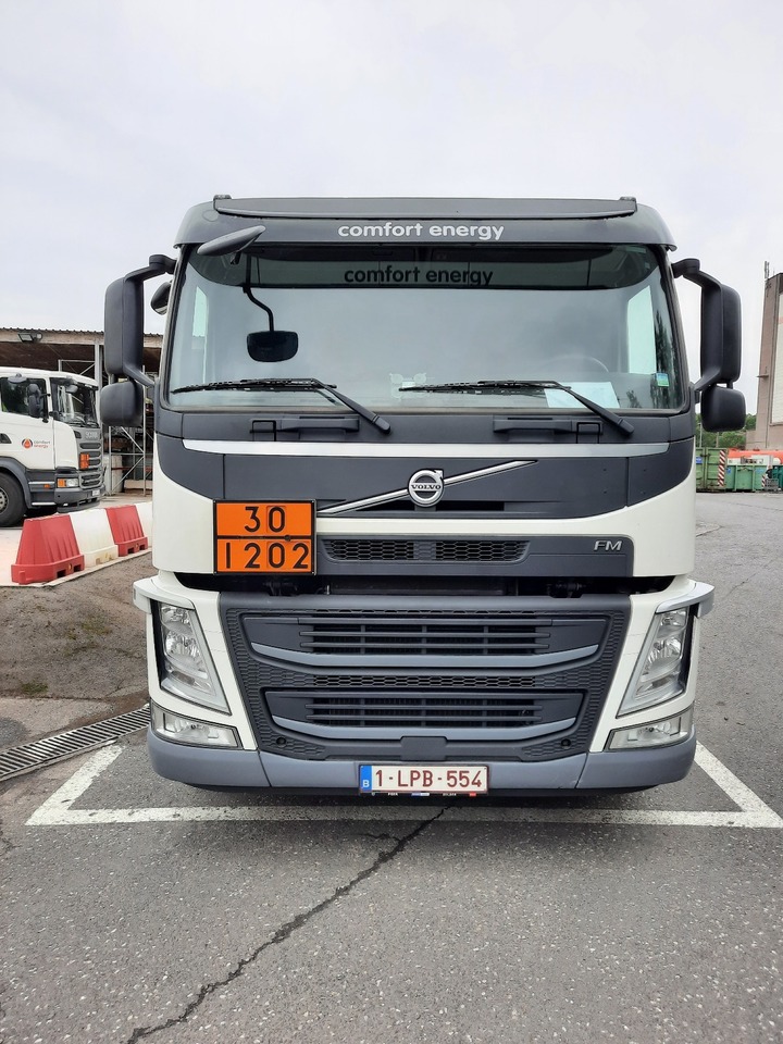 VOLVO FM - Tanker truck: picture 4 VOLVO FM - Tanker truck: picture 4