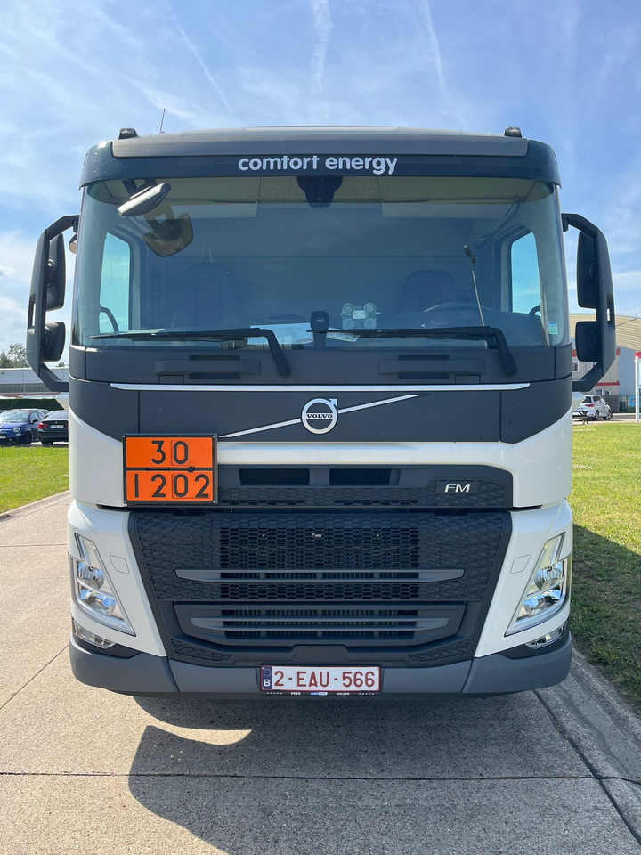 VOLVO FM - Tanker truck: picture 5 VOLVO FM - Tanker truck: picture 5