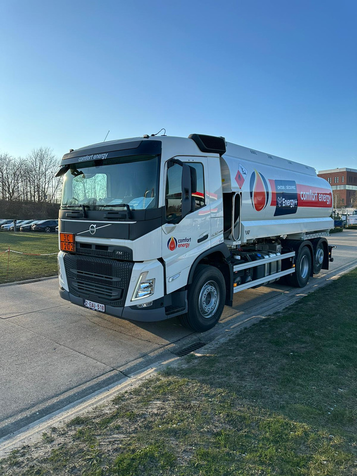 VOLVO FM - Tanker truck: picture 1 VOLVO FM - Tanker truck: picture 1