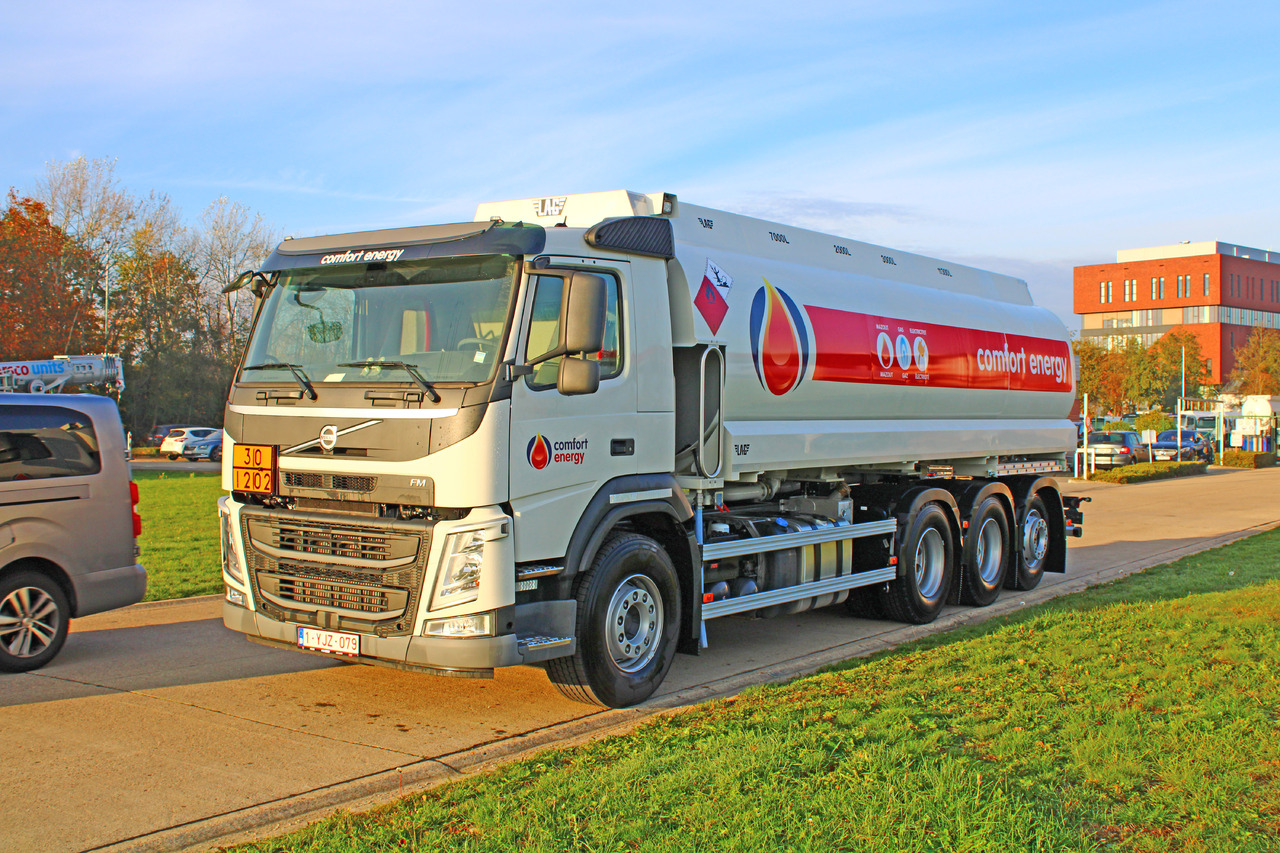 VOLVO FM - Tanker truck: picture 1 VOLVO FM - Tanker truck: picture 1