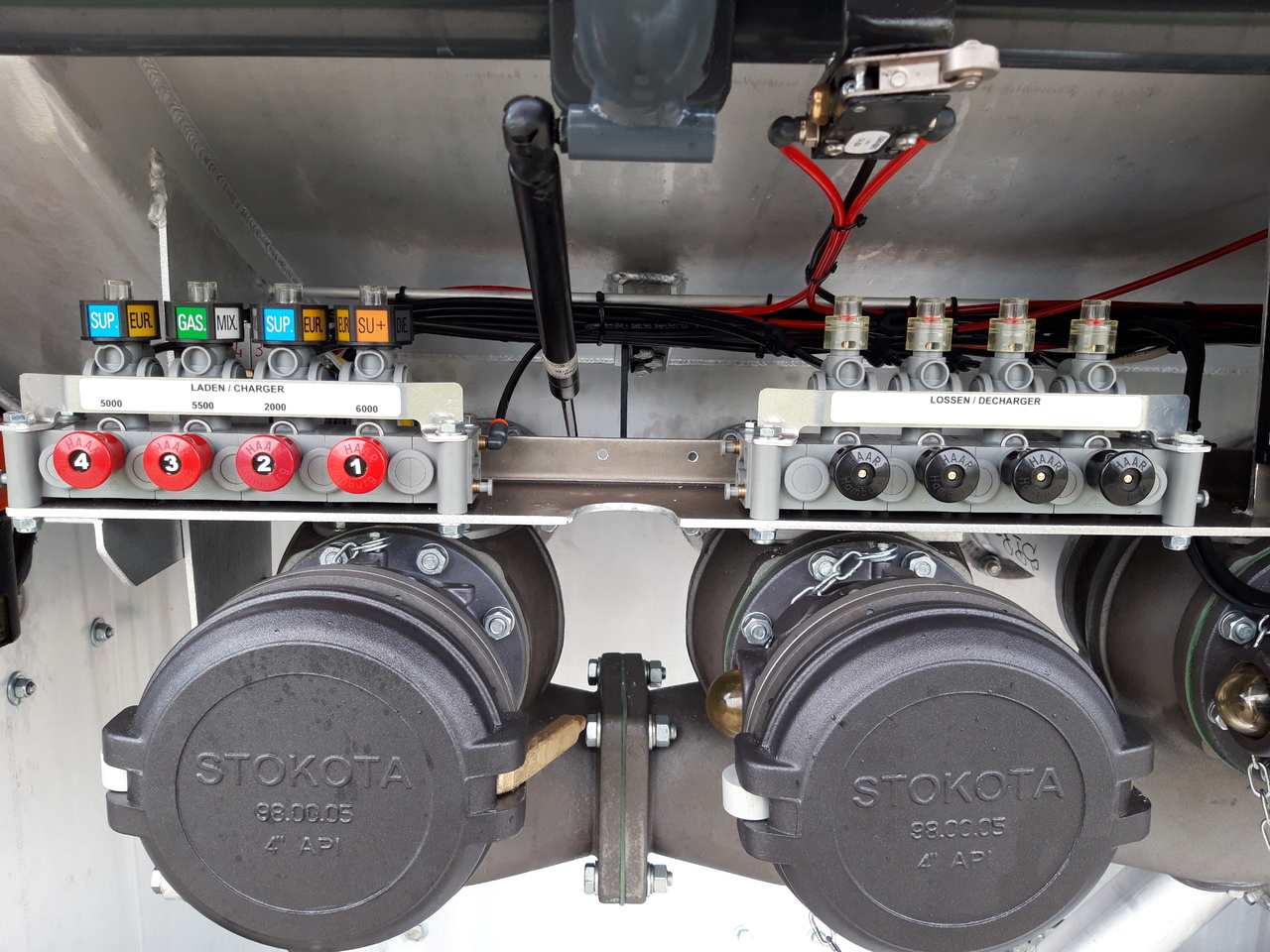 Volvo FM - Tanker truck: picture 3 Volvo FM - Tanker truck: picture 3