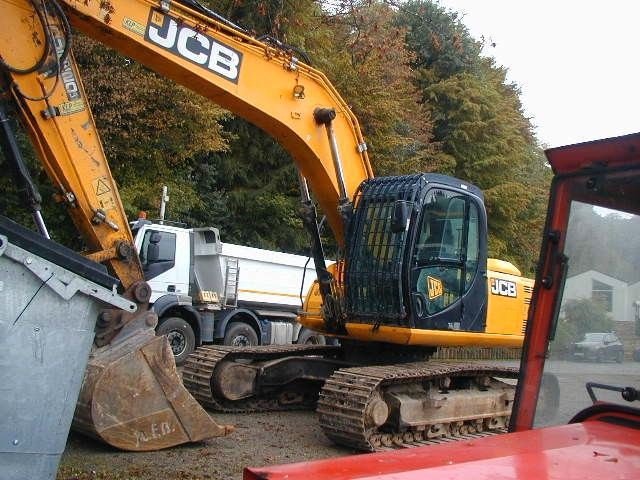 JCB JS220LCT4 JCB JS220LCT4 - Crawler excavator: picture 3 JCB JS220LCT4 JCB JS220LCT4 - Crawler excavator: picture 3