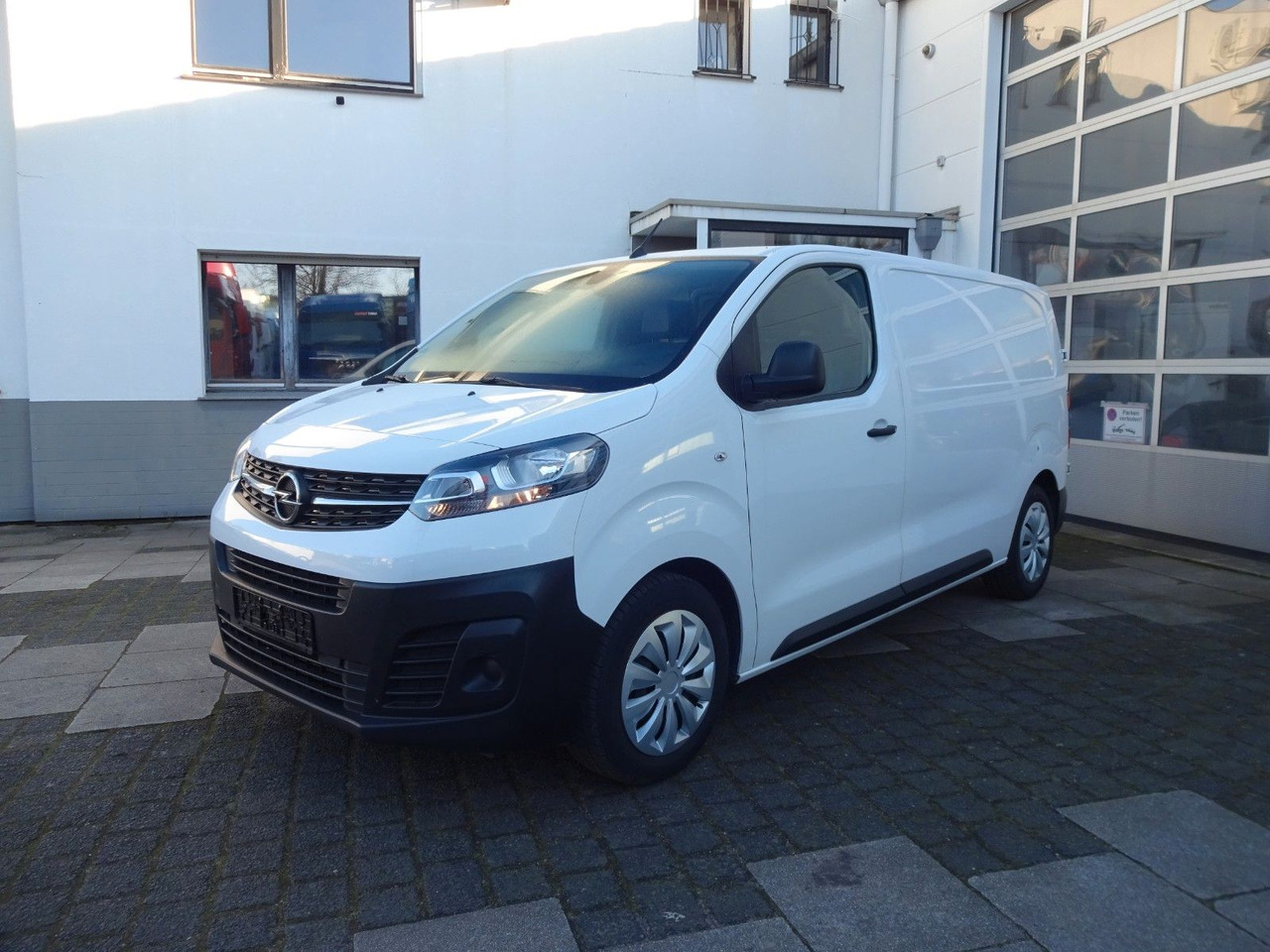 Opel Opel 5 x Vivaro Kasten L1H1, Klima, PDC, - Small van: picture 3 Opel Opel 5 x Vivaro Kasten L1H1, Klima, PDC, - Small van: picture 3