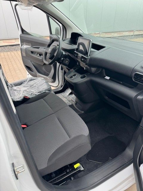 Passenger van, Electric van Peugeot 2 x Partner Premium Elektro L3H1, 100 kW, Neu: picture 6