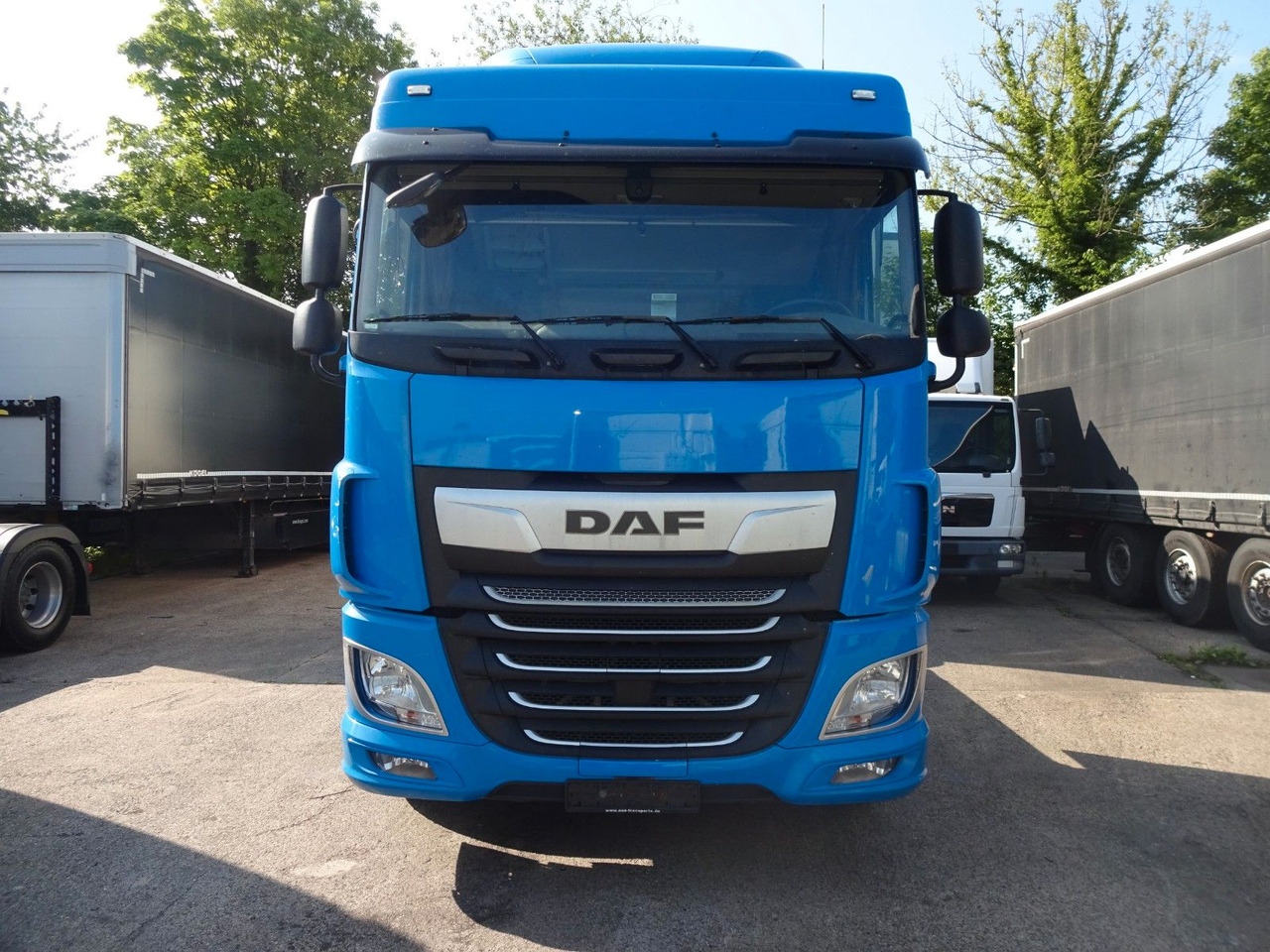 DAF XF 440, SC, Klima, 2 x Tank, Intarder, Standklim - Tractor truck: picture 2 DAF XF 440, SC, Klima, 2 x Tank, Intarder, Standklim - Tractor truck: picture 2