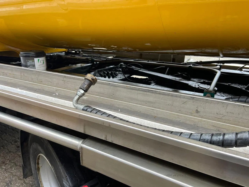 Burg 36m3 Mestoplegger Geijkte weging Bemonstering 2x stuuras - Tanker semi-trailer: picture 5 Burg 36m3 Mestoplegger Geijkte weging Bemonstering 2x stuuras - Tanker semi-trailer: picture 5