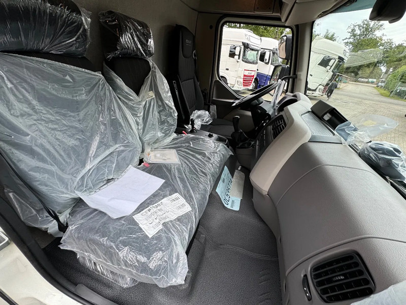 New Box truck DAF LF 210 FA 6.1M Bakwagen NIEUW, Volledige garantie 3 jaar, Laadklep - Airco - Vangmuil: picture 15