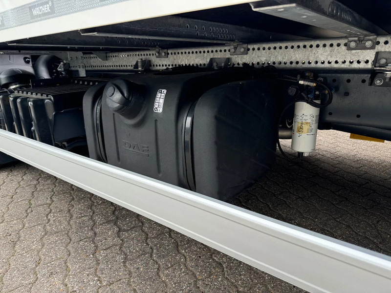 New Box truck DAF LF 210 FA 6.1M Bakwagen NIEUW, Volledige garantie 3 jaar, Laadklep - Airco - Vangmuil: picture 16