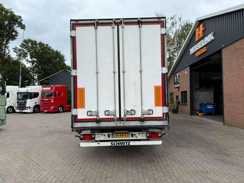 Schmitz Cargobull SKO 24 5x Meatrails Rohrbahnen Fleisch Carrier Vector 1950MT lnclusief haken - Isothermal semi-trailer: picture 5 Schmitz Cargobull SKO 24 5x Meatrails Rohrbahnen Fleisch Carrier Vector 1950MT lnclusief haken - Isothermal semi-trailer: picture 5