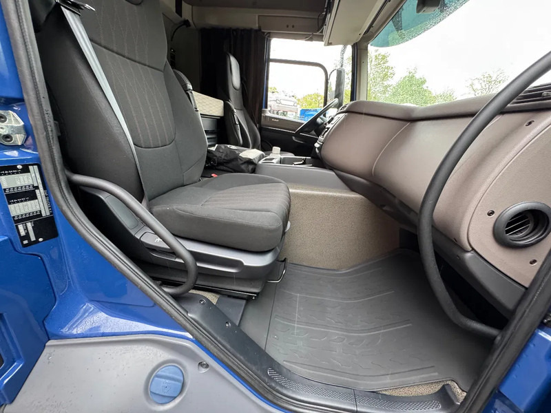DAF CF 450 Space Cab 313.390KM! Spoilers/Side skirts NL Truck - Tractor truck: picture 5 DAF CF 450 Space Cab 313.390KM! Spoilers/Side skirts NL Truck - Tractor truck: picture 5