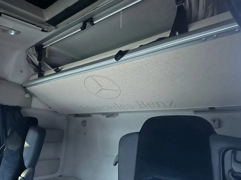 Mercedes-Benz Actros 1840 4X2 679.306KM NL Truck - Tractor truck: picture 4 Mercedes-Benz Actros 1840 4X2 679.306KM NL Truck - Tractor truck: picture 4