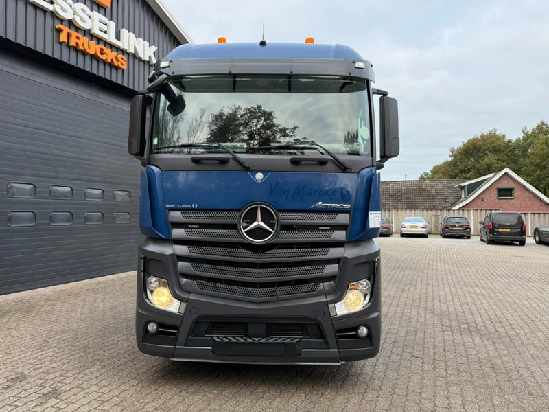 Mercedes-Benz Actros 1940 4x2 Streamspace Spoilers 663.325KM - Tractor truck: picture 4 Mercedes-Benz Actros 1940 4x2 Streamspace Spoilers 663.325KM - Tractor truck: picture 4