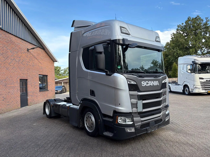 Scania R450 4X2EB Lowliner Retarder Standairco Smarttacho 2 German truck - Tractor truck: picture 2 Scania R450 4X2EB Lowliner Retarder Standairco Smarttacho 2 German truck - Tractor truck: picture 2