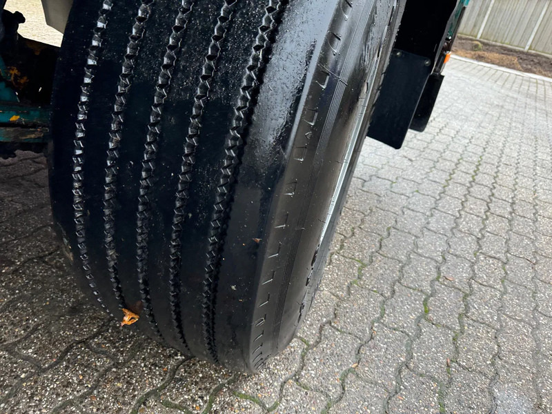 Tanker semi-trailer Veenhuis 36m3 RVS Mestoplegger Geijkte weging Nieuwe APK VMA Bemonstering 2x stuuras: picture 14 Tanker semi-trailer Veenhuis 36m3 RVS Mestoplegger Geijkte weging Nieuwe APK VMA Bemonstering 2x stuuras: picture 14