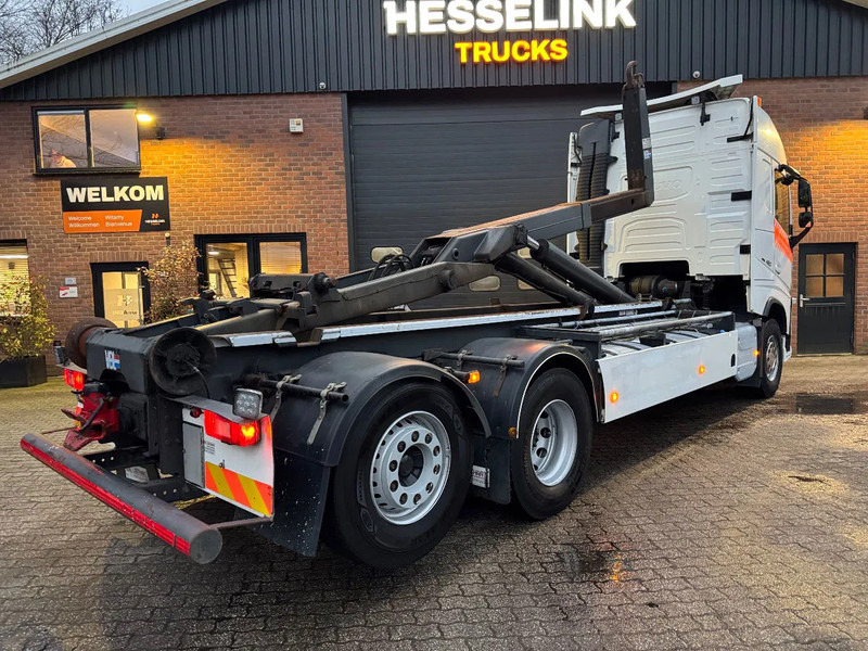 Volvo FH 6X2 VDL 25T Haakarm Standairco 9T Vooras Stuuras NL Truck - Hook lift truck: picture 4 Volvo FH 6X2 VDL 25T Haakarm Standairco 9T Vooras Stuuras NL Truck - Hook lift truck: picture 4