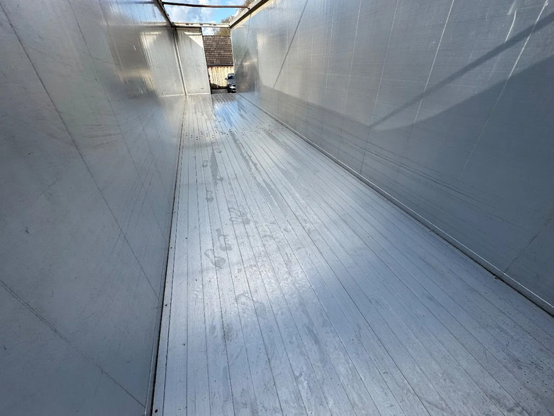 Walking floor semi-trailer kraker CF 200 92m3 Agrar Lenkachse/Steering axle Hogedrukreiniger: picture 7