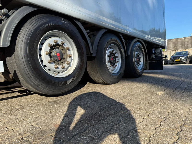 Kraker CF 200 92m3 Liftas Cargo Floor 10MM - Walking floor semi-trailer: picture 4 Kraker CF 200 92m3 Liftas Cargo Floor 10MM - Walking floor semi-trailer: picture 4