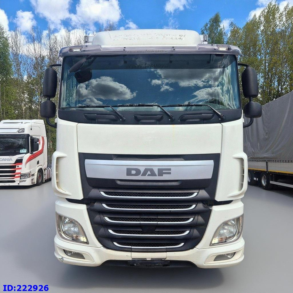 DAF XF 106 440 FAR 6x2 Euro6 - Isothermal truck: picture 2 DAF XF 106 440 FAR 6x2 Euro6 - Isothermal truck: picture 2