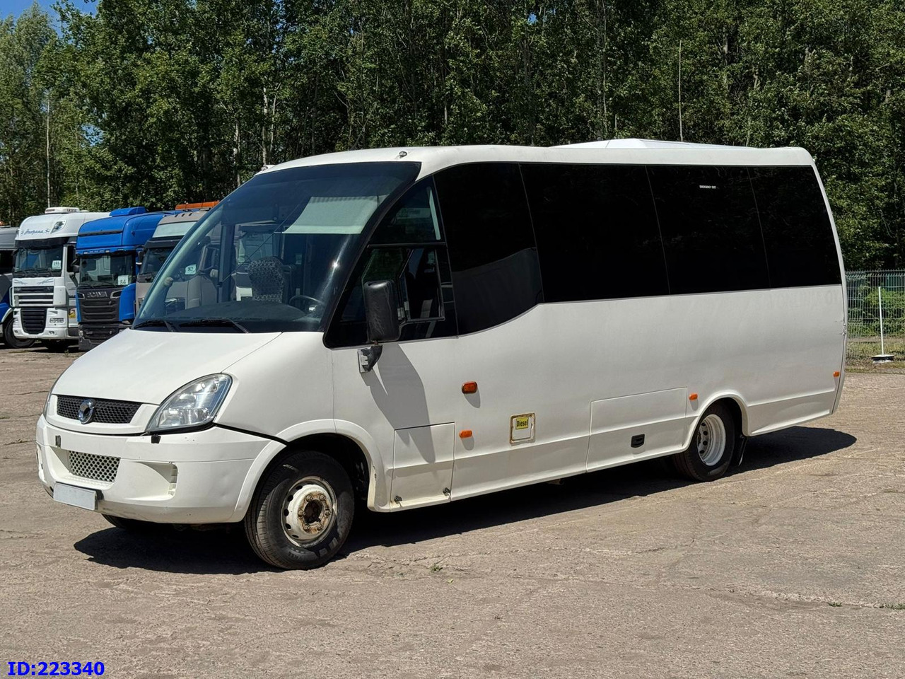 IVECO Wing Euro5 25 places - Coach: picture 1 IVECO Wing Euro5 25 places - Coach: picture 1