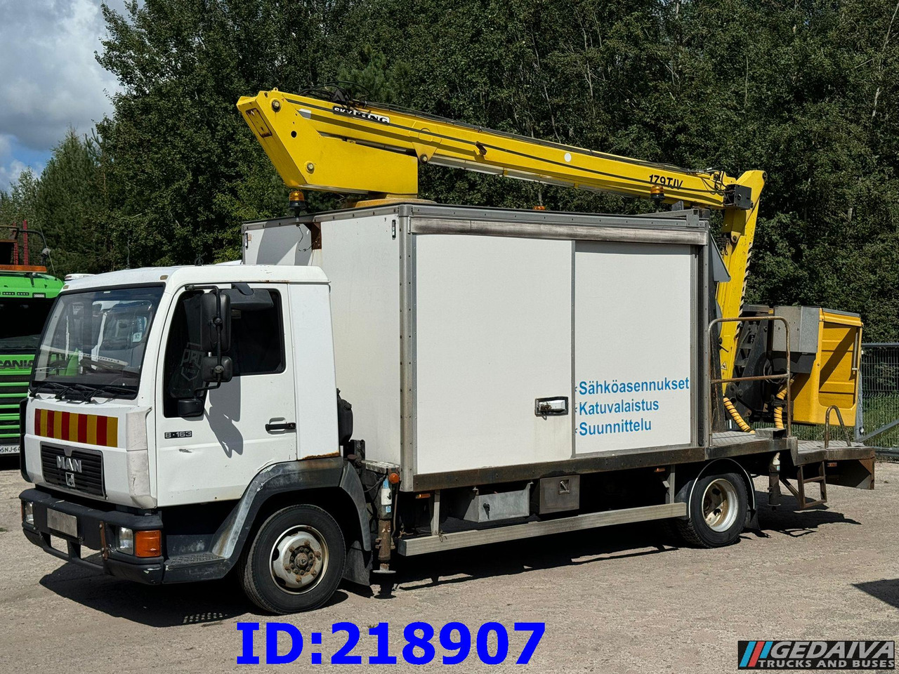 MAN LE 220C + Sky King 179TV - Truck with aerial platform: picture 1 MAN LE 220C + Sky King 179TV - Truck with aerial platform: picture 1