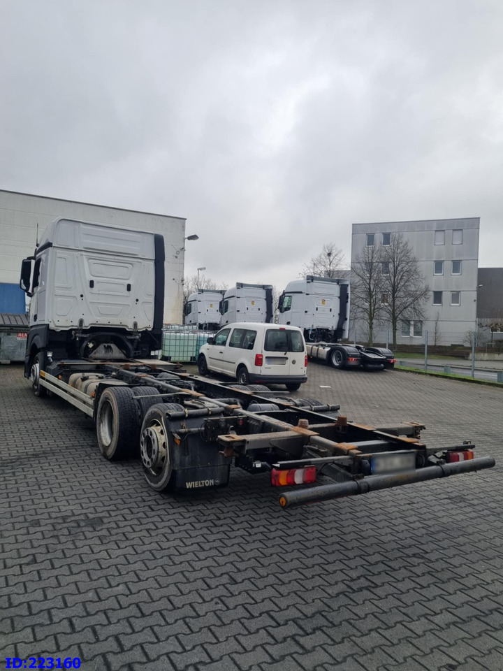 MERCEDES-BENZ Actros 2542 BDF Euro6 - Cab chassis truck: picture 5 MERCEDES-BENZ Actros 2542 BDF Euro6 - Cab chassis truck: picture 5