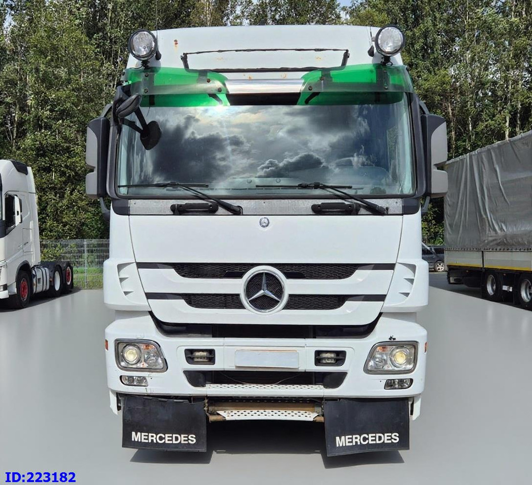 Hook lift truck MERCEDES-BENZ Actros 2551 8x2 V8 Retarder: picture 6