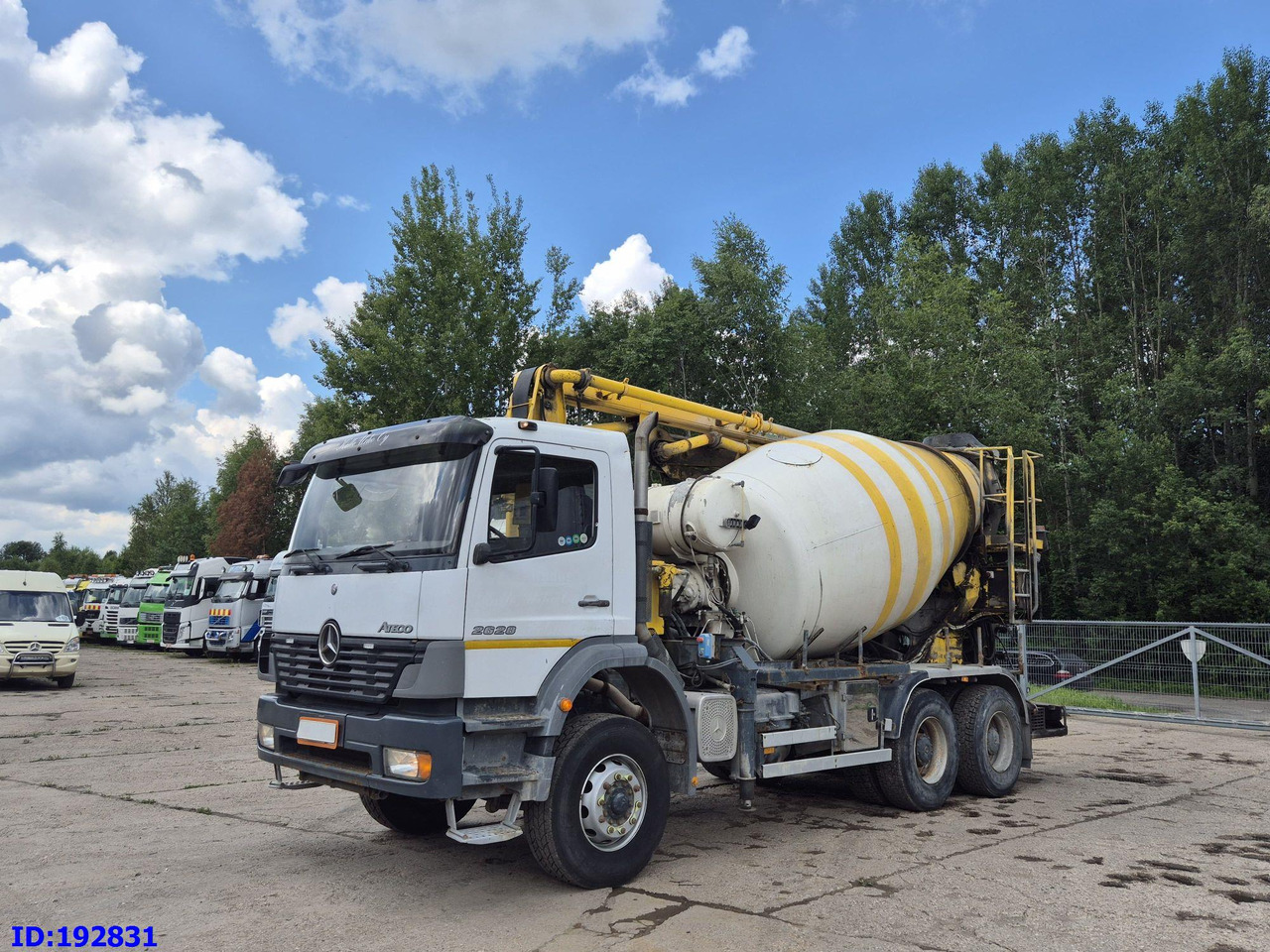 Concrete pump truck MERCEDES-BENZ Atego 2628 6x4 Schwing 17m 9m3: picture 12