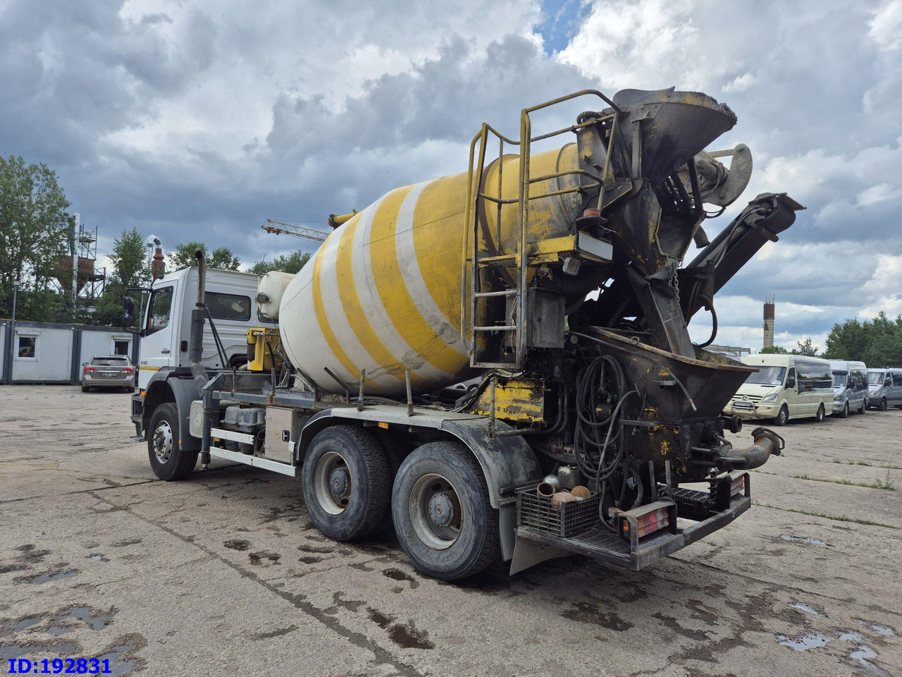 Concrete pump truck MERCEDES-BENZ Atego 2628 6x4 Schwing 17m 9m3: picture 10